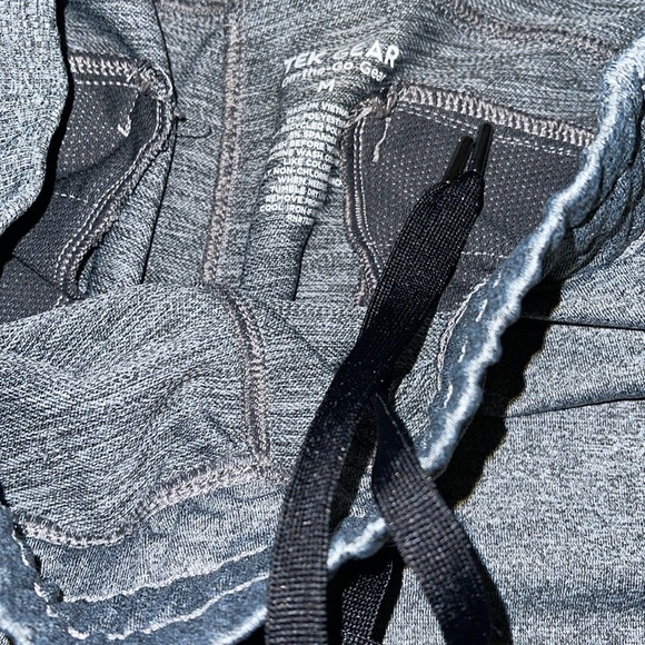 Used pant size M by tek gear - Picture 11 of 11